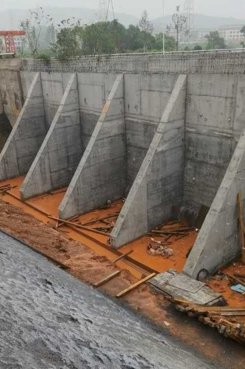 南京溧水县锚杆式挡土墙